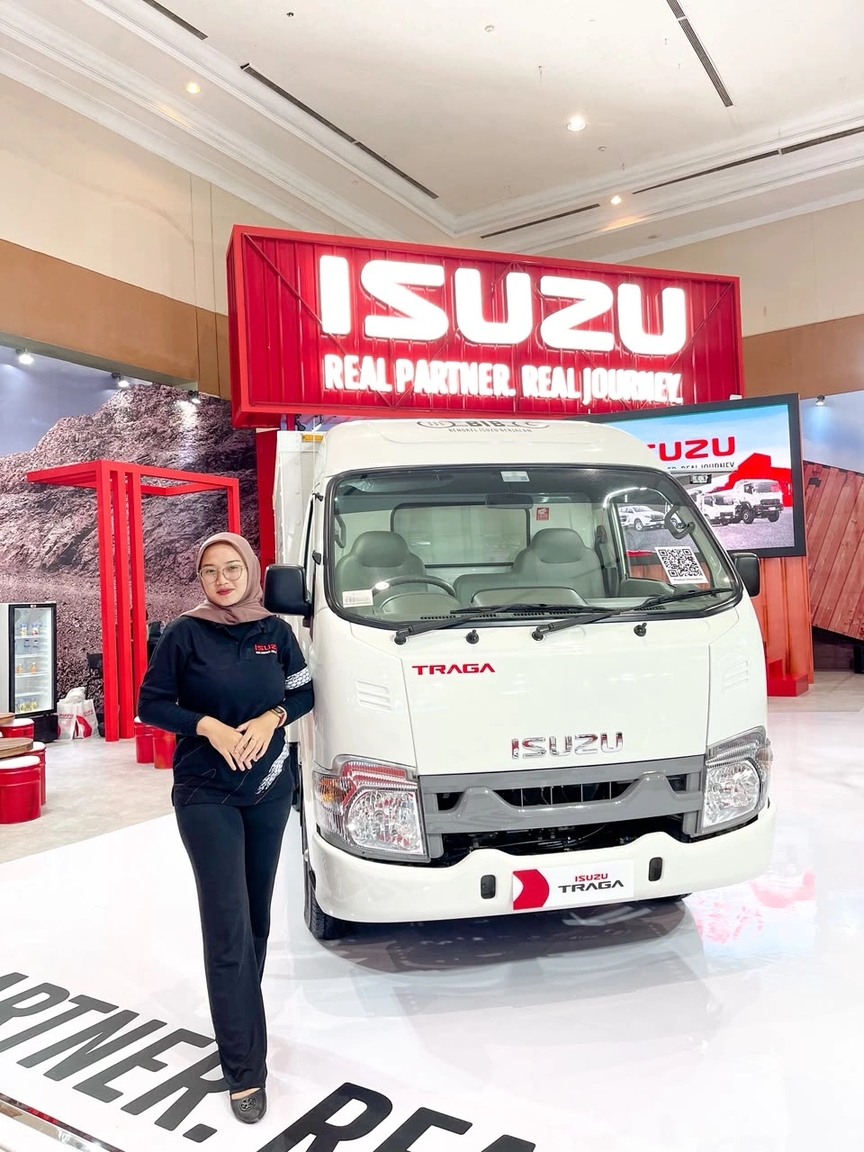 Unit Isuzu Giga untuk pelanggan armada bisnis